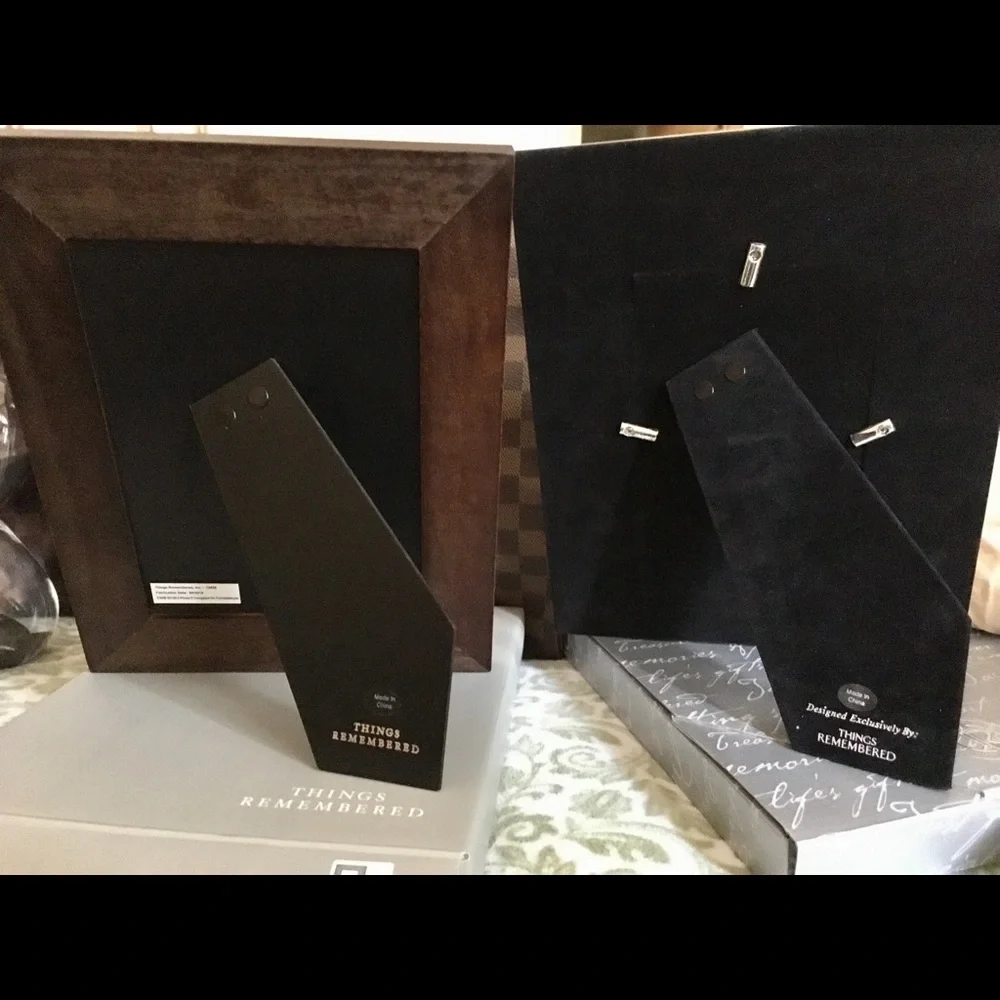 NIB Things Remembered Walnut Wood‎ Picture Frame